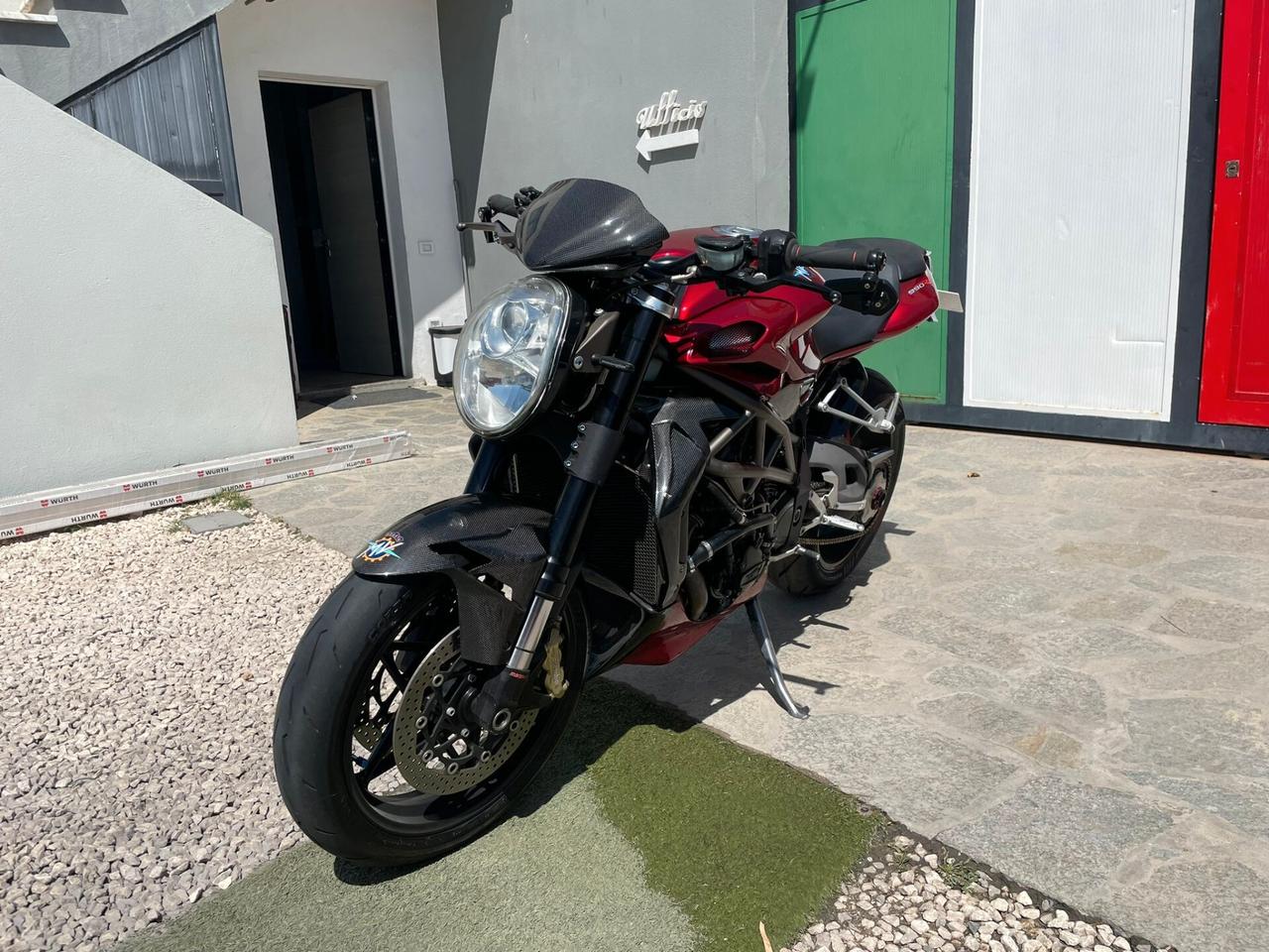 MV Augusta Brutale 990R 138 CV