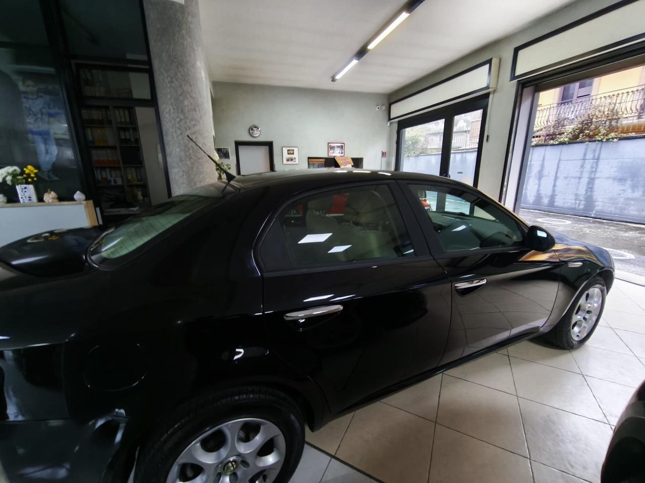 Alfa Romeo 159 1.9 JTDm Distinctive