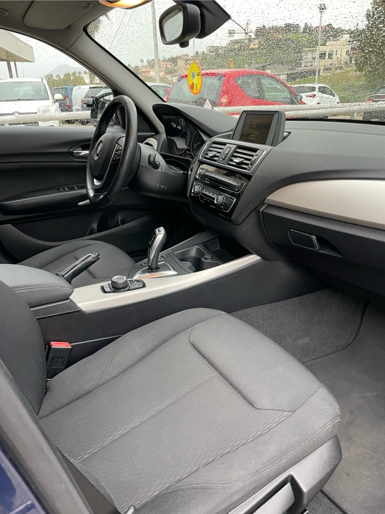 Bmw 116 116d 5p. Urban