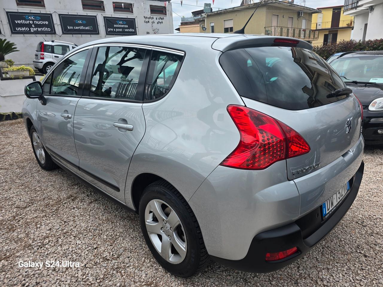 Peugeot 3008 1.6 HDi 110CV