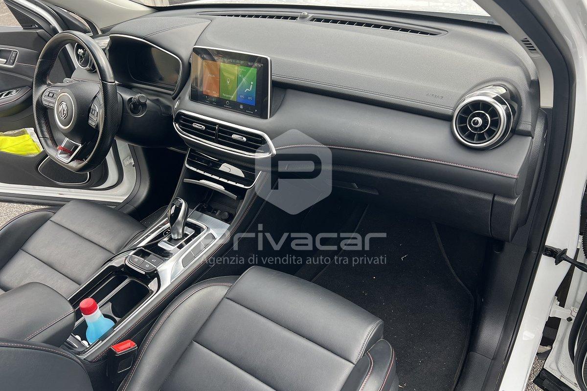 MG EHS Plug-in Hybrid Exclusive