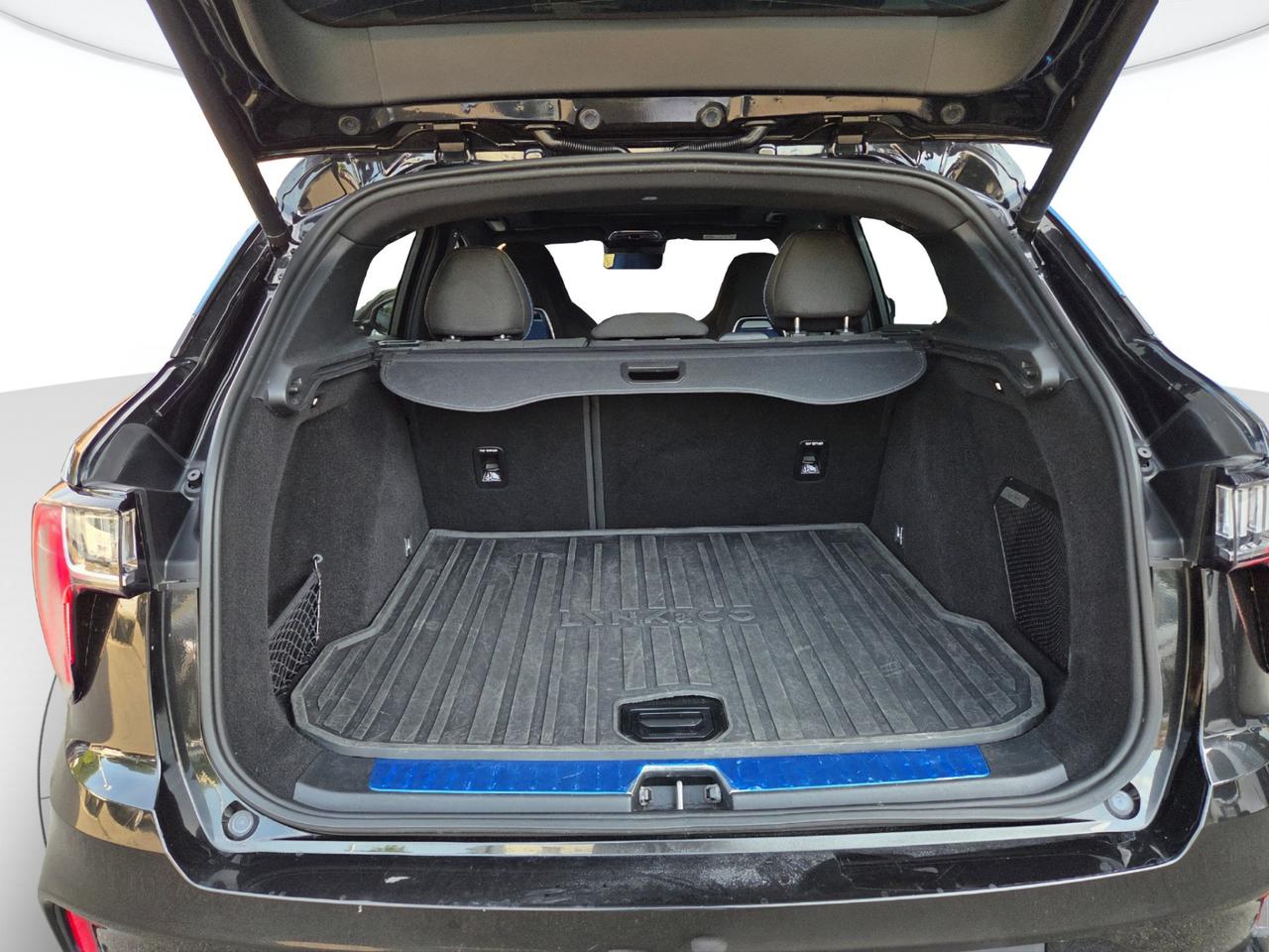 Lynk & Co 01 1.5 td phev auto