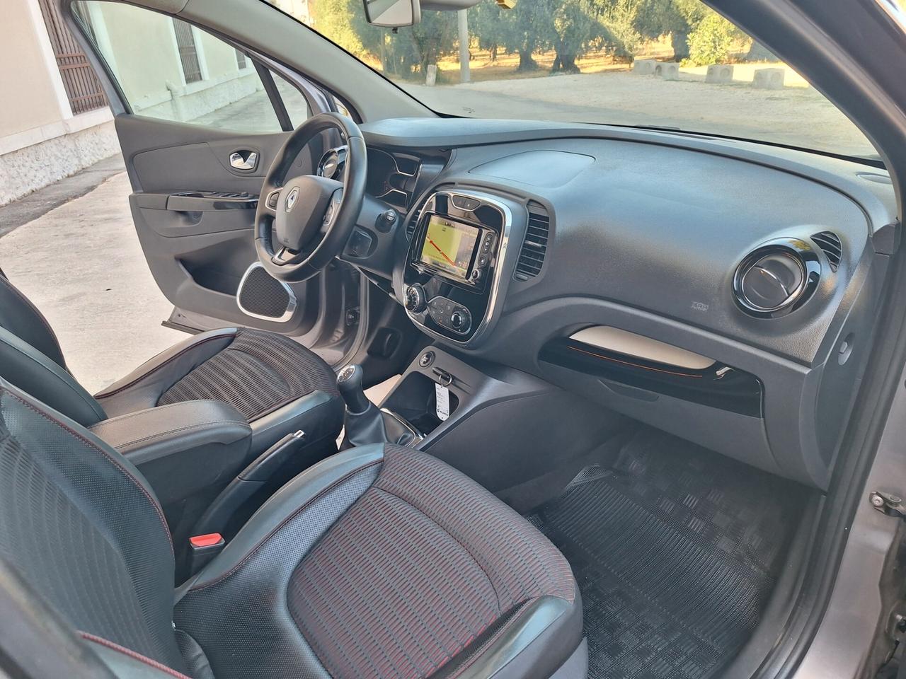 Renault Captur 1.5 DCI Hypnotic PELLE NAVI 2017