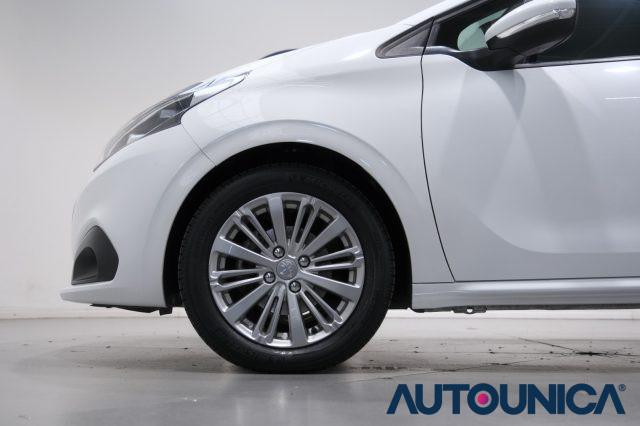 PEUGEOT 208 PURETECH 82 5 PORTE GPL ALLURE NEOPATENTATI