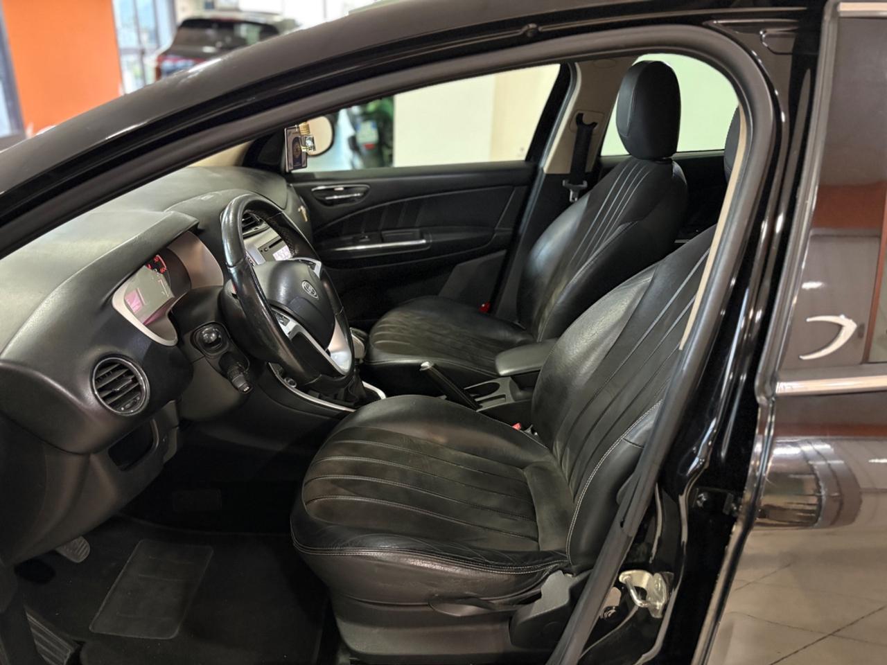 Lancia Delta 1.6 MJT DPF Platino PERMUTE E E FINANZIAMENTI