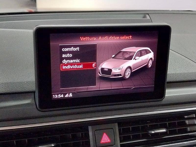 Audi A4 V 2016 Avant Avant 30 2.0 TDI 122cv Sport S tronic
