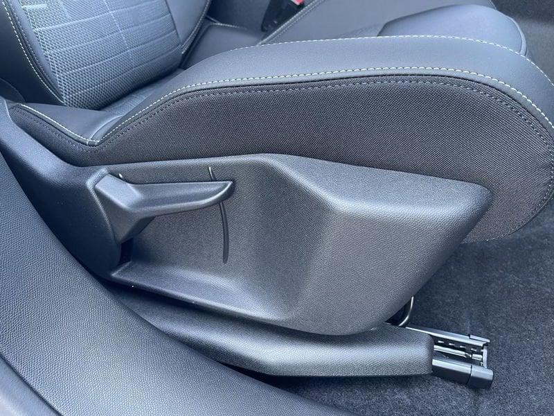 Peugeot 3008 1.2 hybrid GT 145cv e-dcs6 - NUOVO