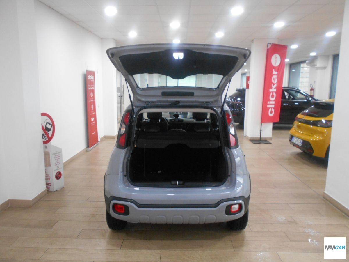 FIAT - Panda - 1.0 FireFly S&S Hybrid City Cross