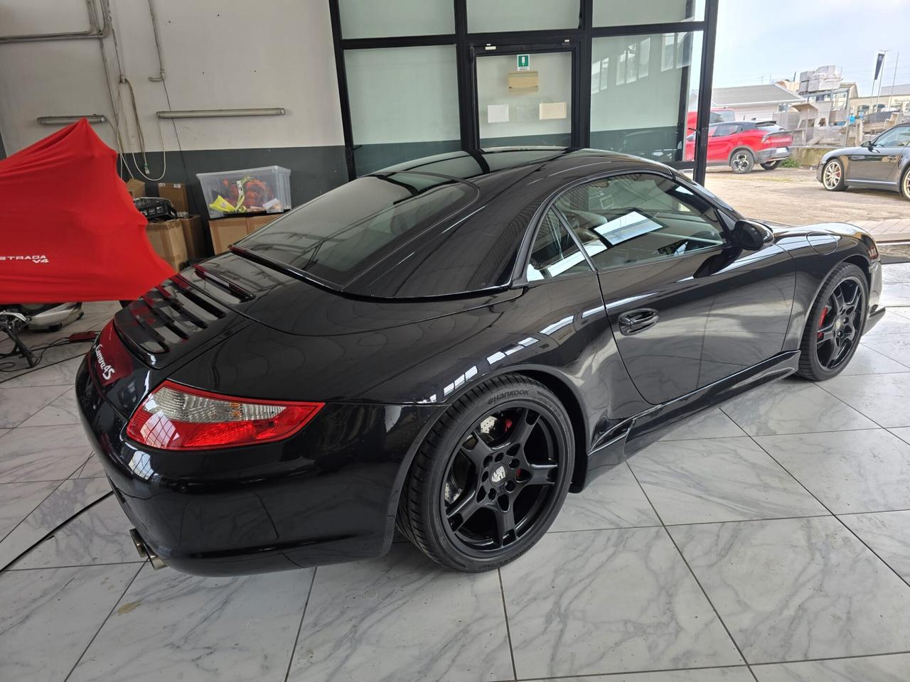 Porsche 911 Carrera 4S Cabriolet