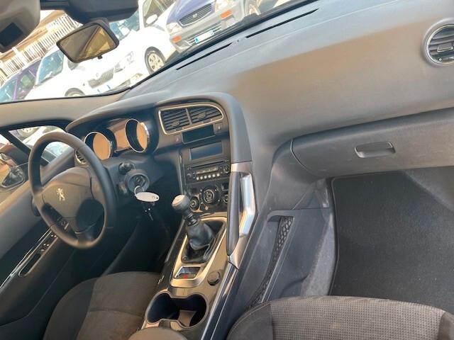 PEUGEOT 3008 1,6 DIESEL