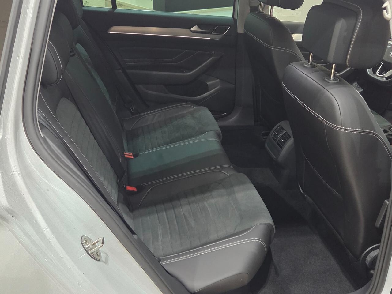 Volkswagen Passat Variant 2.0 TDI SCR EVO DSG Executive