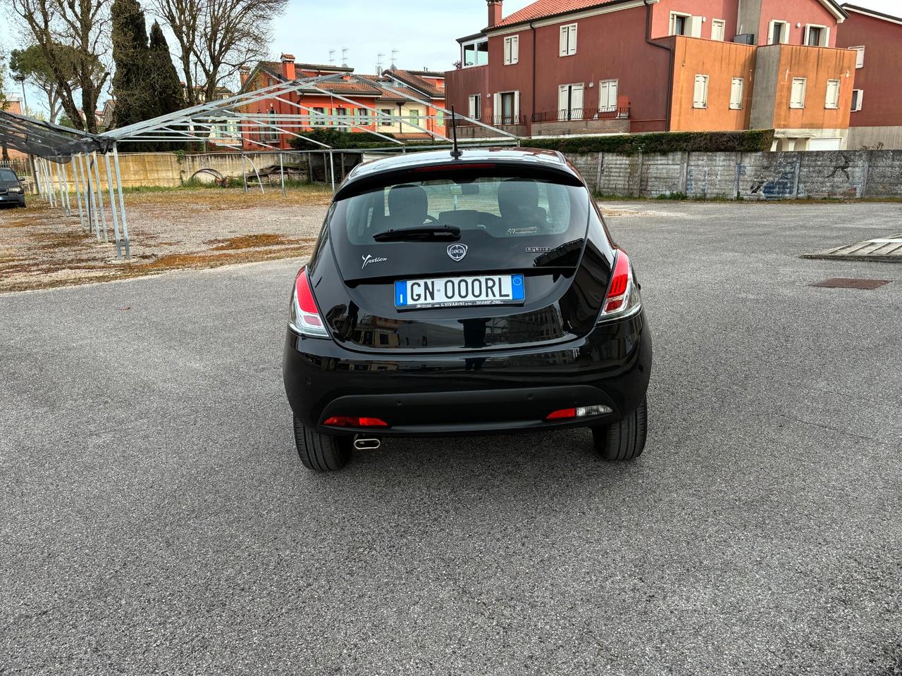 Lancia Ypsilon 1.0 FireFly 5 porte S&S Hybrid Gold