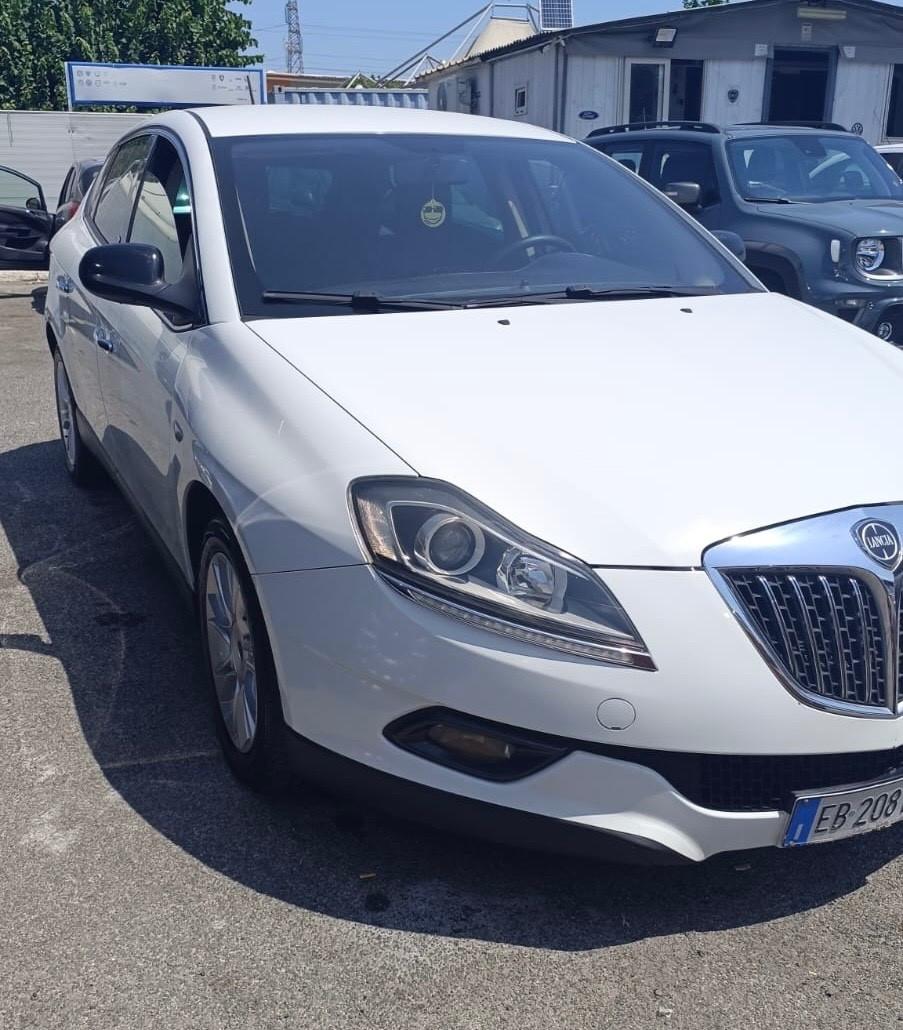 Lancia Delta 1.6 MJT DPF Platino
