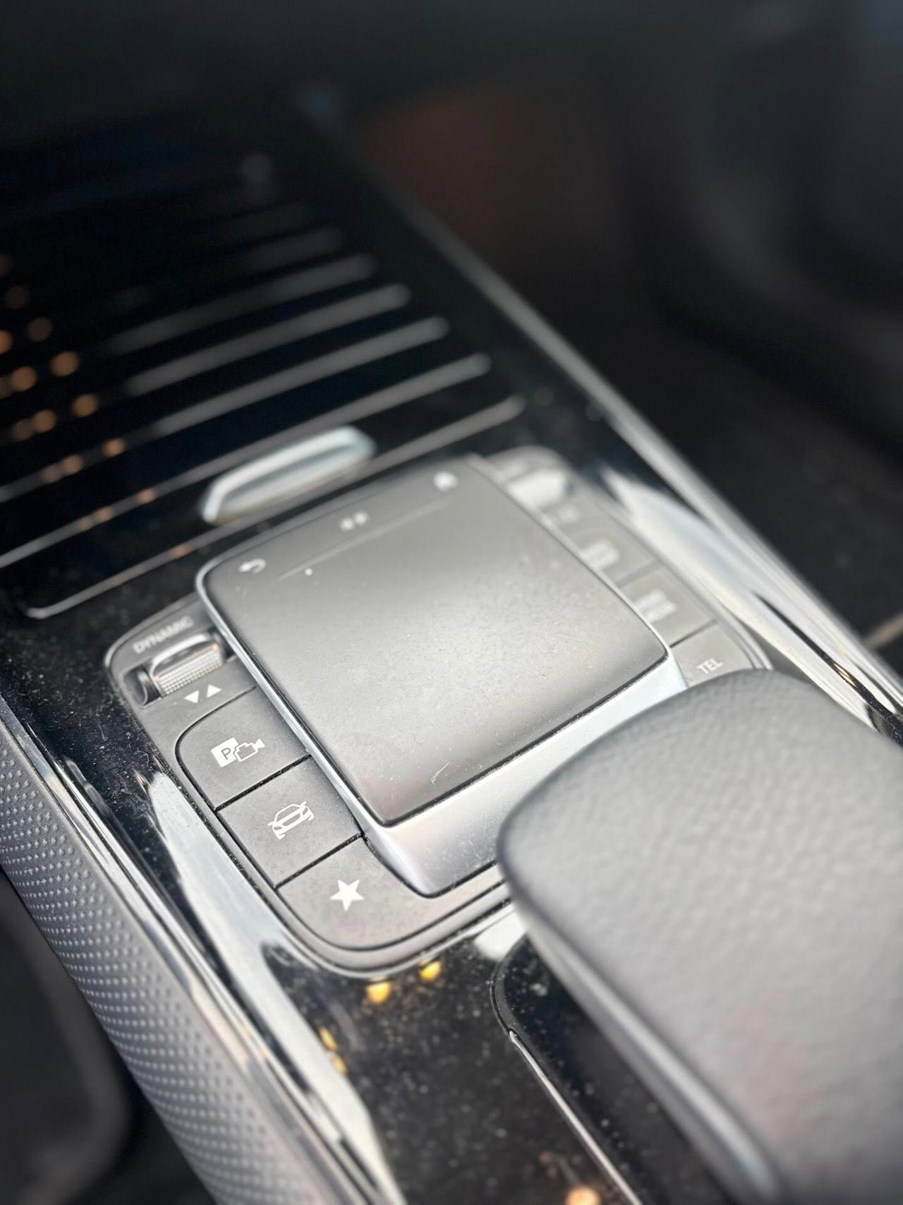 Mercedes-benz GLB 180 d Automatic Business