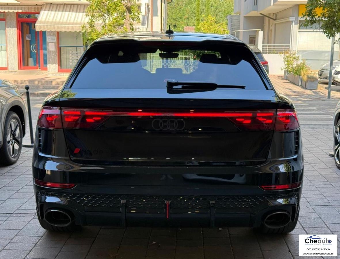 AUDI - RSQ8 - RS Q8 TFSI V8 quattro tiptr. Performance