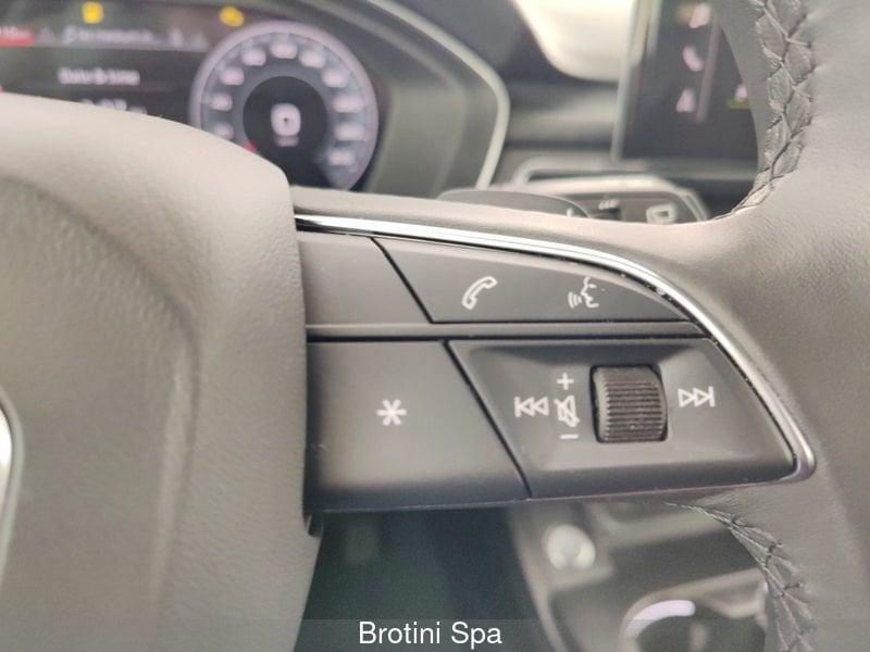 Audi A4 Avant 35 TDI S tronic S line edition