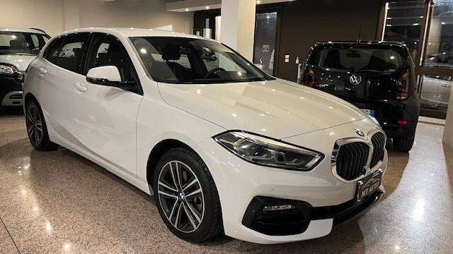 Bmw 118d 150 cv 5p. Sport automatica