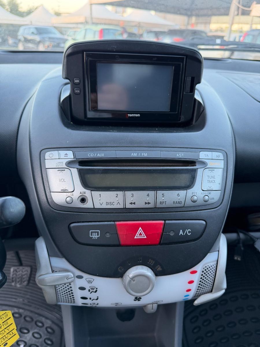 TOYOTA - Aygo - 1.0 12V VVT-i 5p. Sol Connect MMT