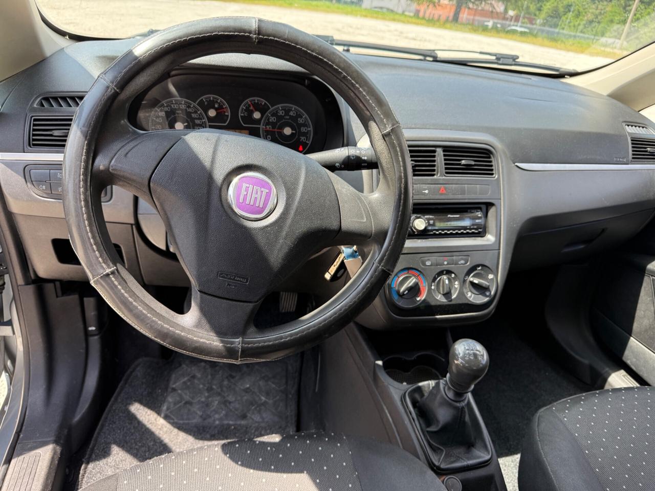 Fiat Grande Punto 1.2 Benzina NEOPATENTATI