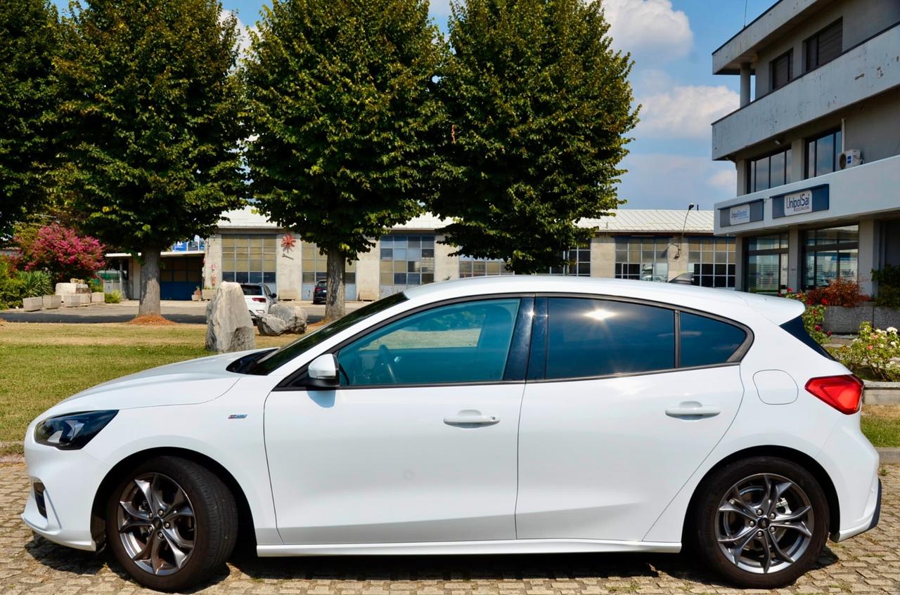 Ford Focus 1.0 EcoBoost Hybrid 125 CV 5p. ST Line , EURO 6D , UNICOPROPR , NAVI , RETRO, 17", SERVICE FORD , PERMUTE