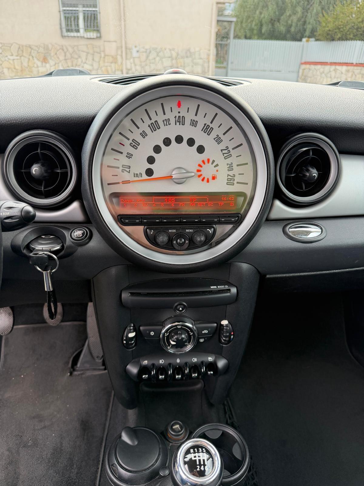 Mini 1.6 16v Cooper D 111cv -2012