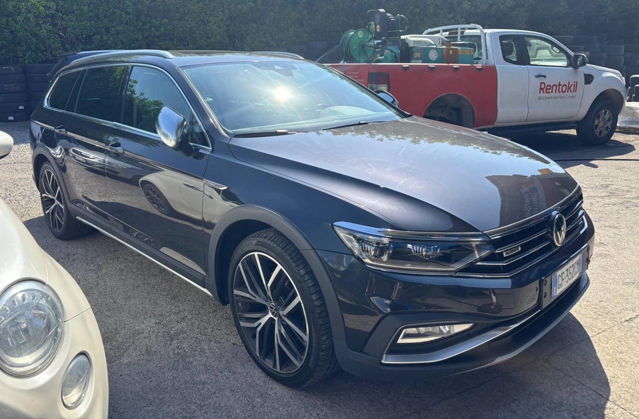 Volkswagen Passat Variant 2.0 TDI SCR 200 CV 4MOTION DSG Executive