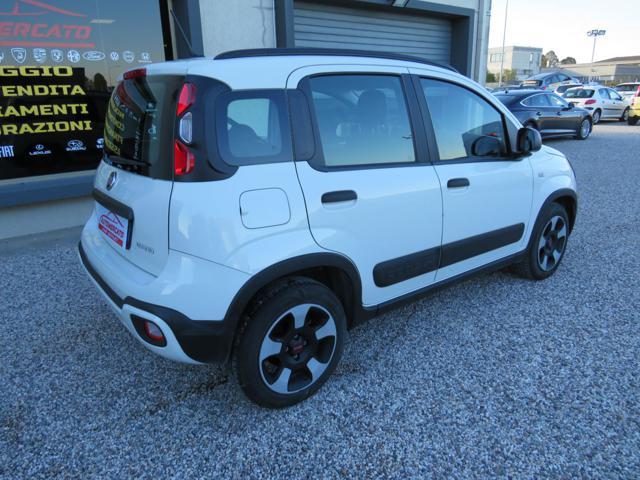 FIAT Panda 1.0 FireFly S&S Hyb. Cross