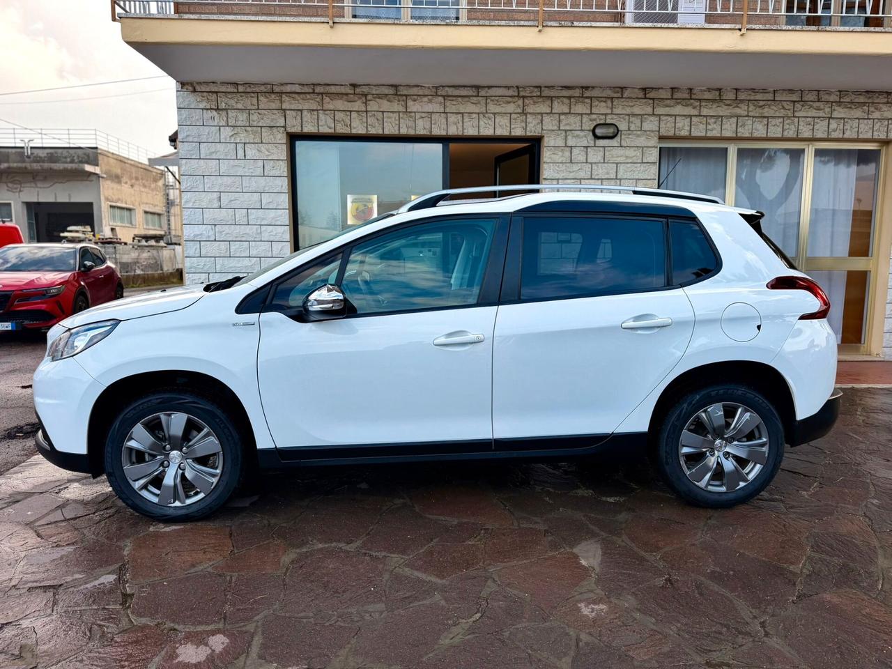 Peugeot 2008 PureTech 82 S&S Style