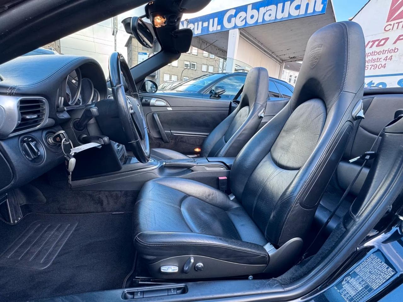 Porsche 911 Carrera 4S Cabrio NAVI