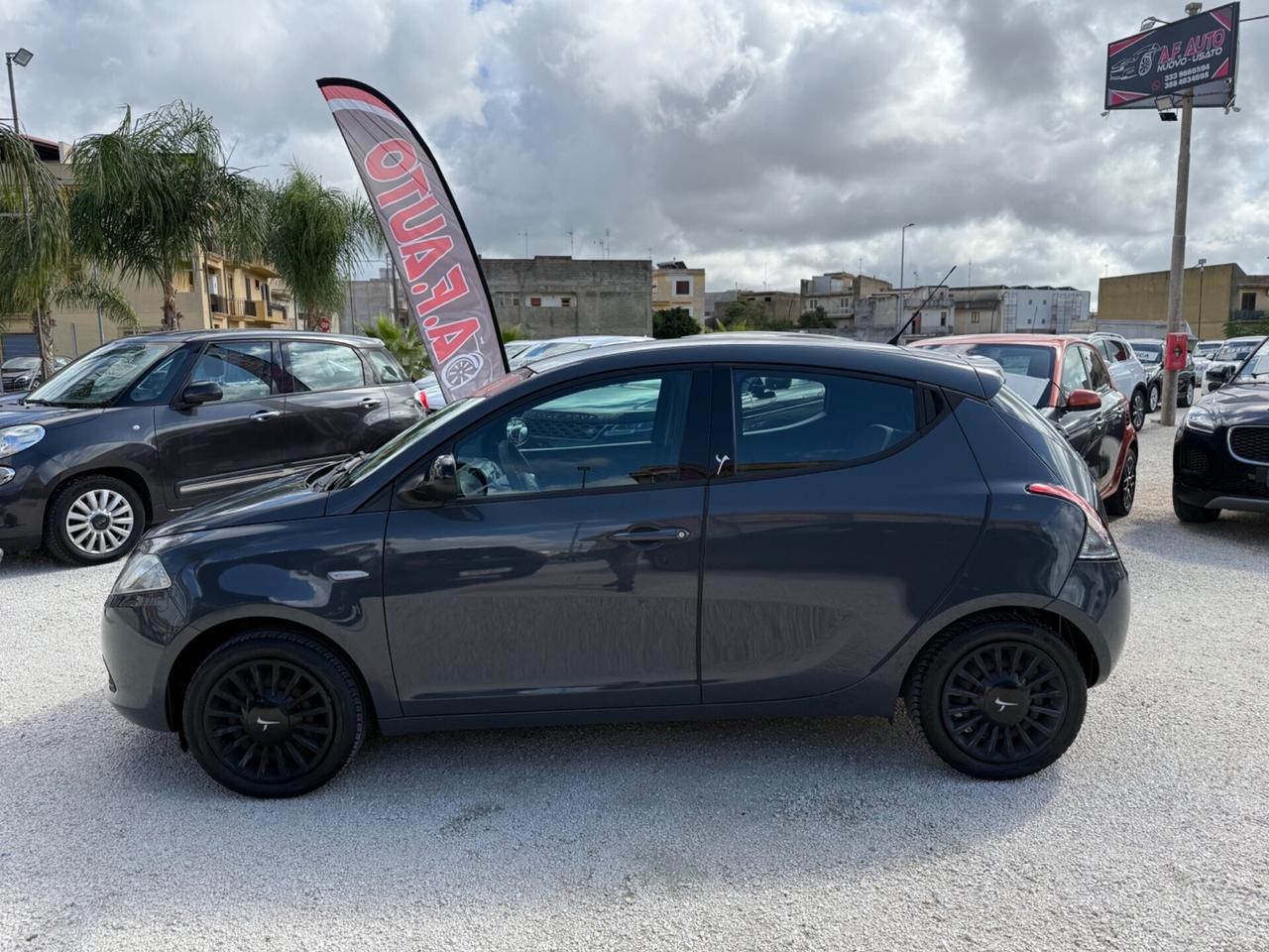 Lancia Ypsilon 1.2 69 CV 5 porte GPL Ecochic Gold