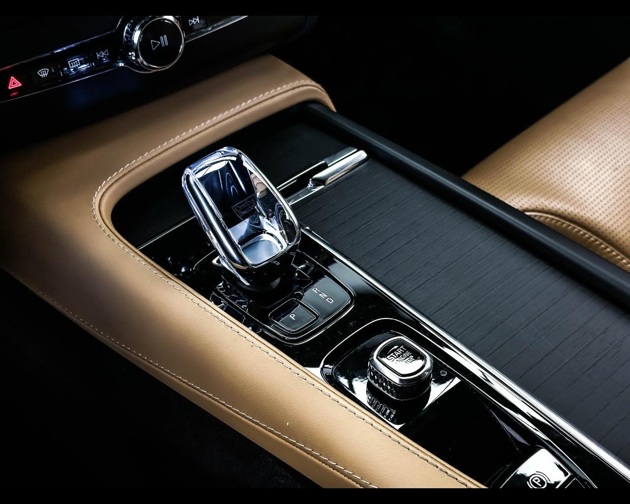 VOLVO XC90 (2014-->) - XC90 B5 (d) AWD automatico 7 posti Plus Dark