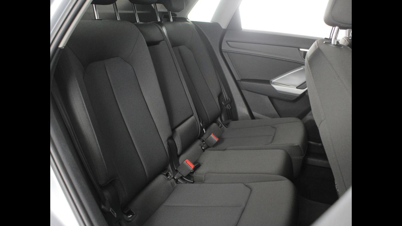 AUDI Q3 II 2018 - Q3 35 1.5 tfsi Business