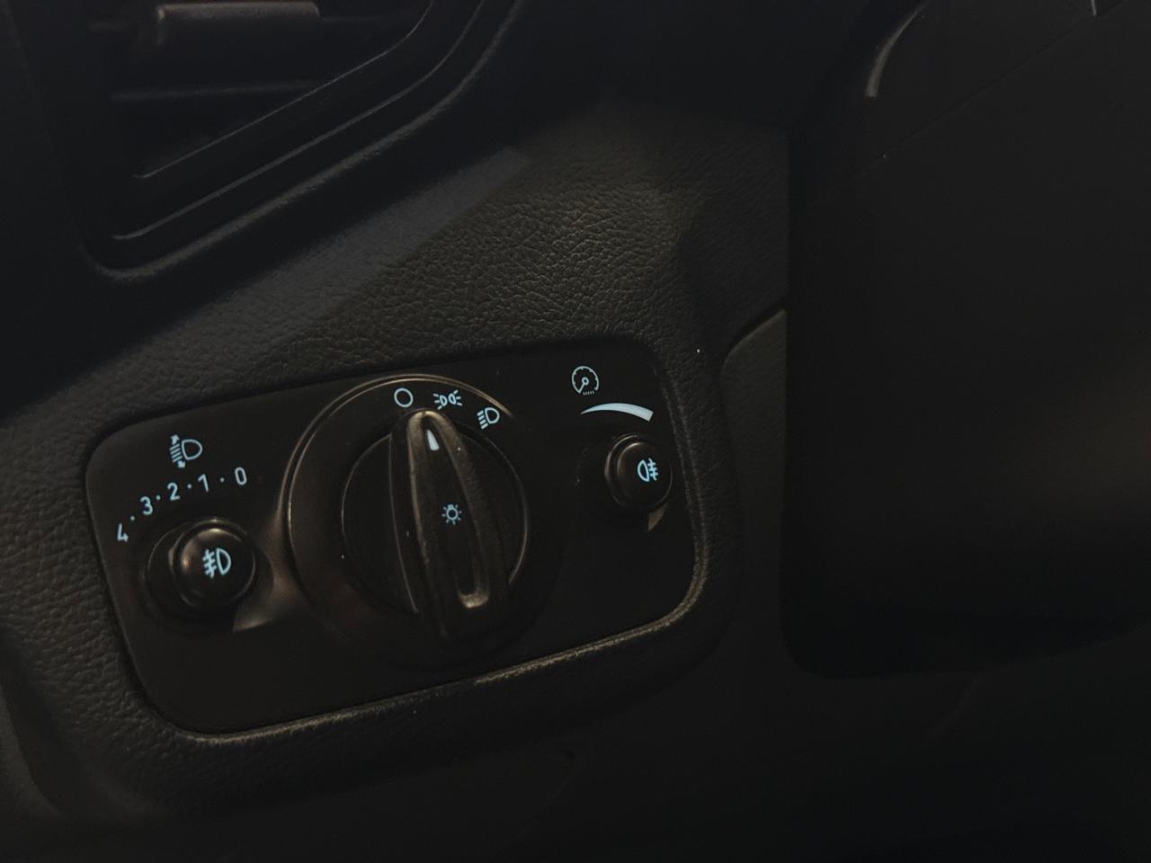 Ford C-Max 1.6d 7 POSTO 2012