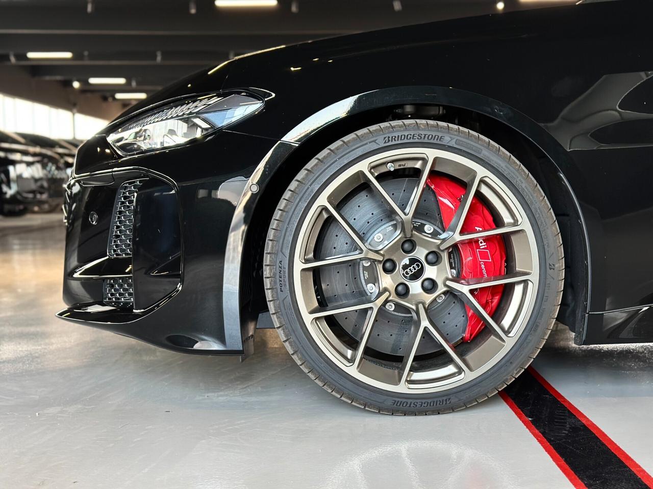 Audi RS5 Performance e-hybrid 639cv