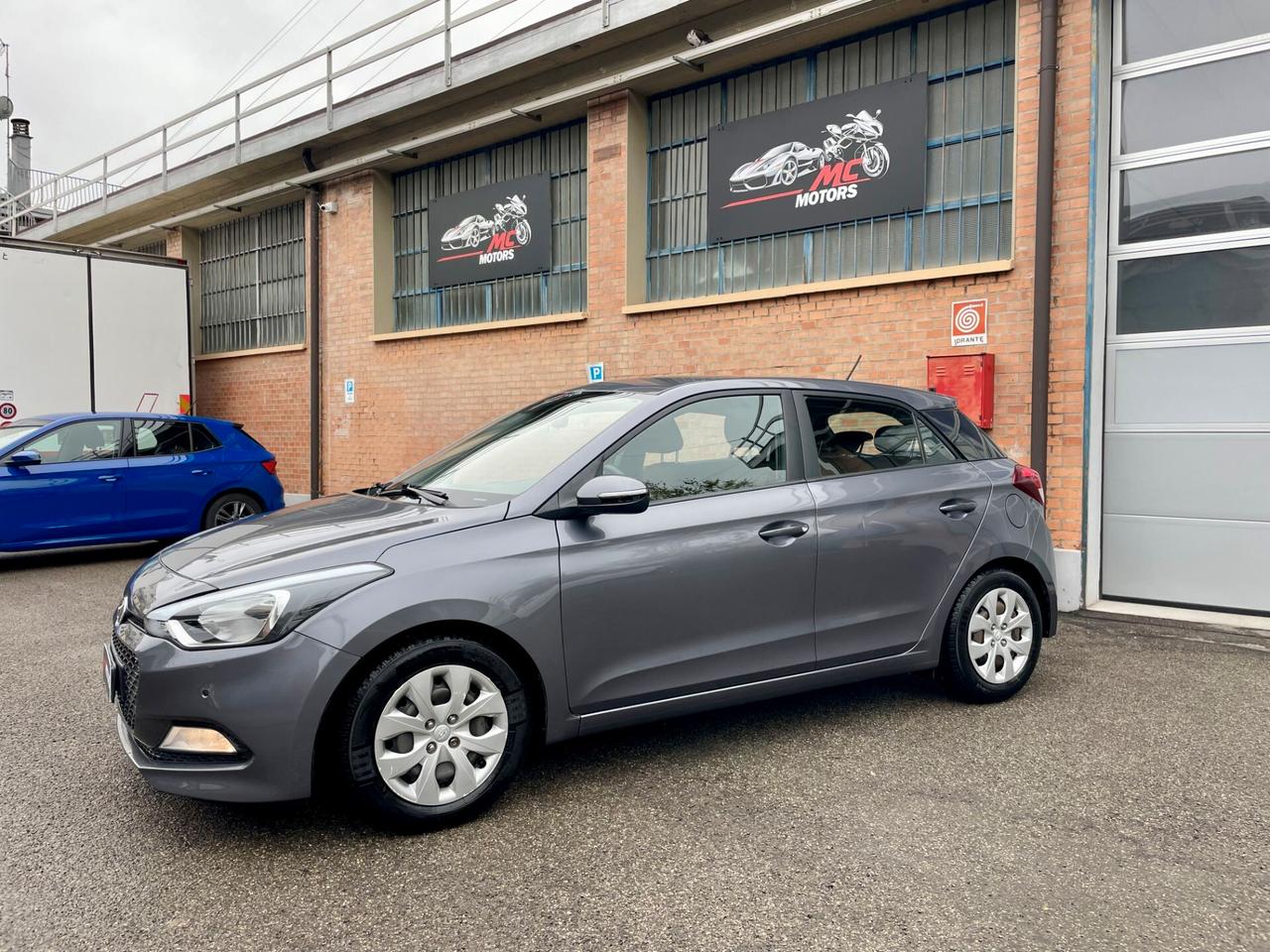 Hyundai i20 BENZINA/GPL - UNICO PROPRIETARIO- TUTTA TAGLIANDATA CON FATTURE