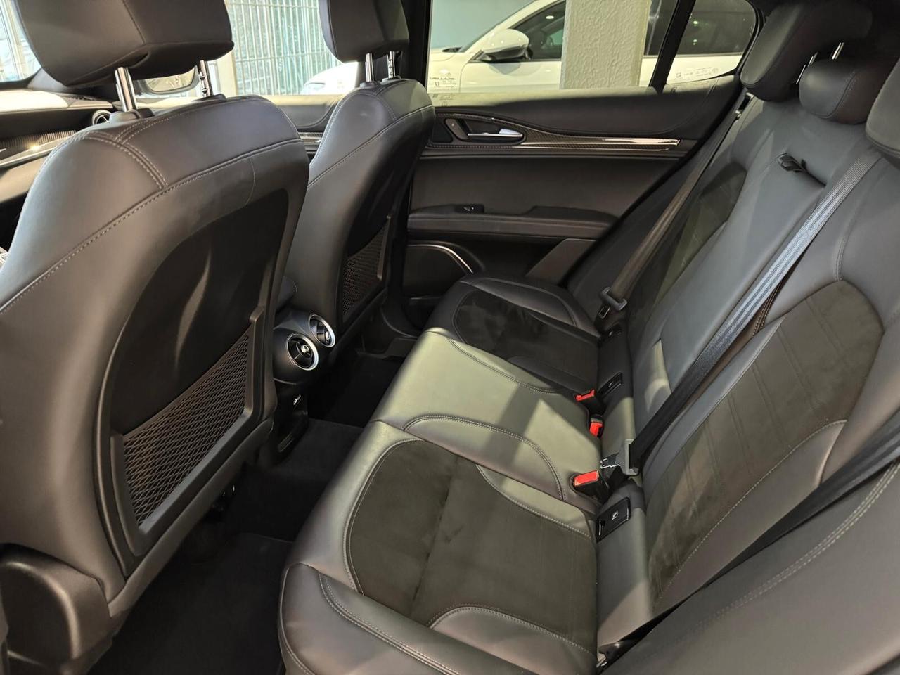 Alfa Romeo Stelvio 2.2 Turbodiesel 210 CV AT8 Q4 Veloce Tì