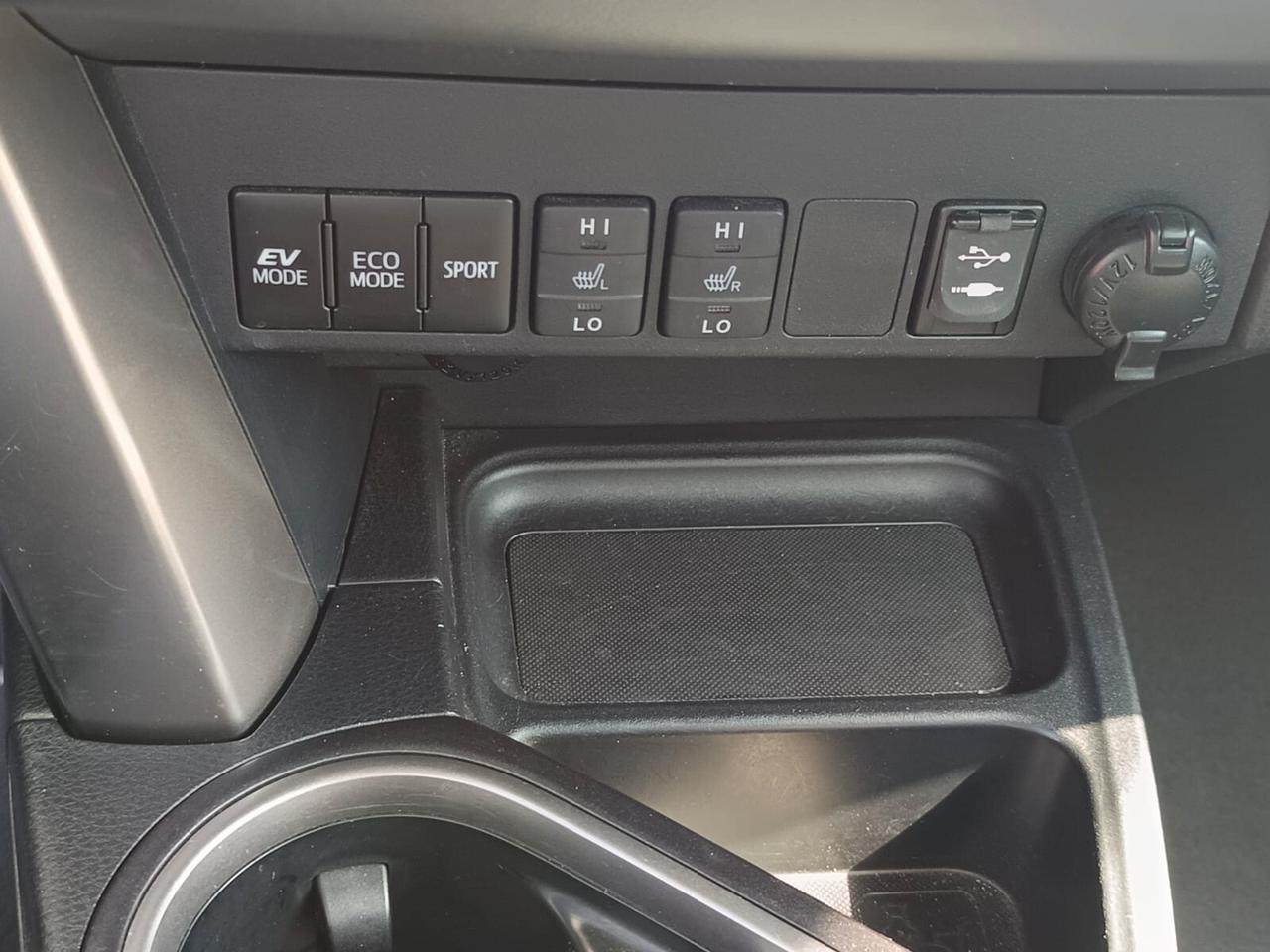 Toyota RAV 4 2017 - 2.5 Hybrid 4WD Lb automobili