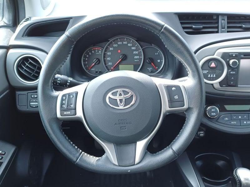 Toyota Yaris 5p 1.3 Lounge c/CL