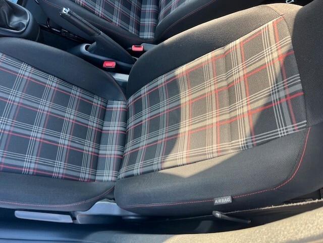 Volkswagen up! 1.0 TSI 5p. up! GTI BlueMotion Technology