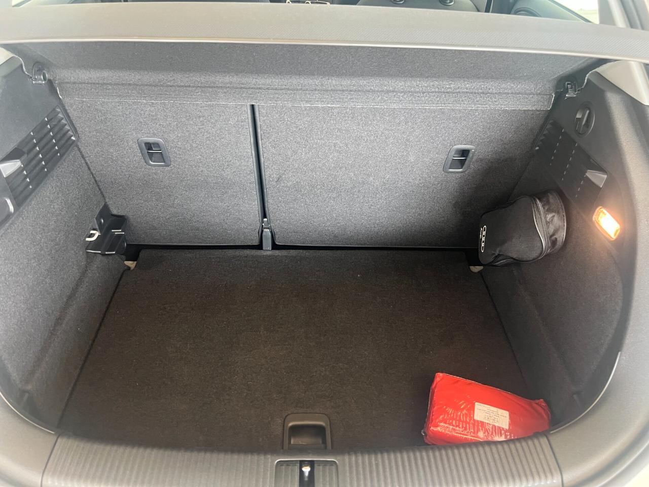 Audi A1 SPB 1.0 TFSI ultra S tronic S-LINE ESTERNO