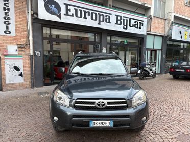 Toyota RAV 4 RAV4 2.2 D-4D 177 CV Luxury