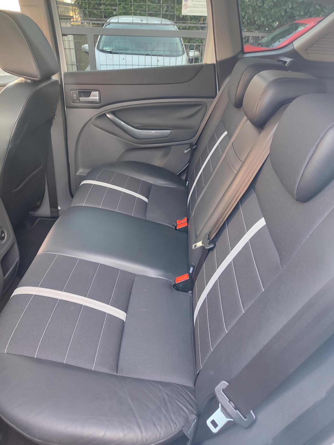 FORD KUGA 4WD DIESEL AUTOMATICA TETTO PANORAMICO FULL