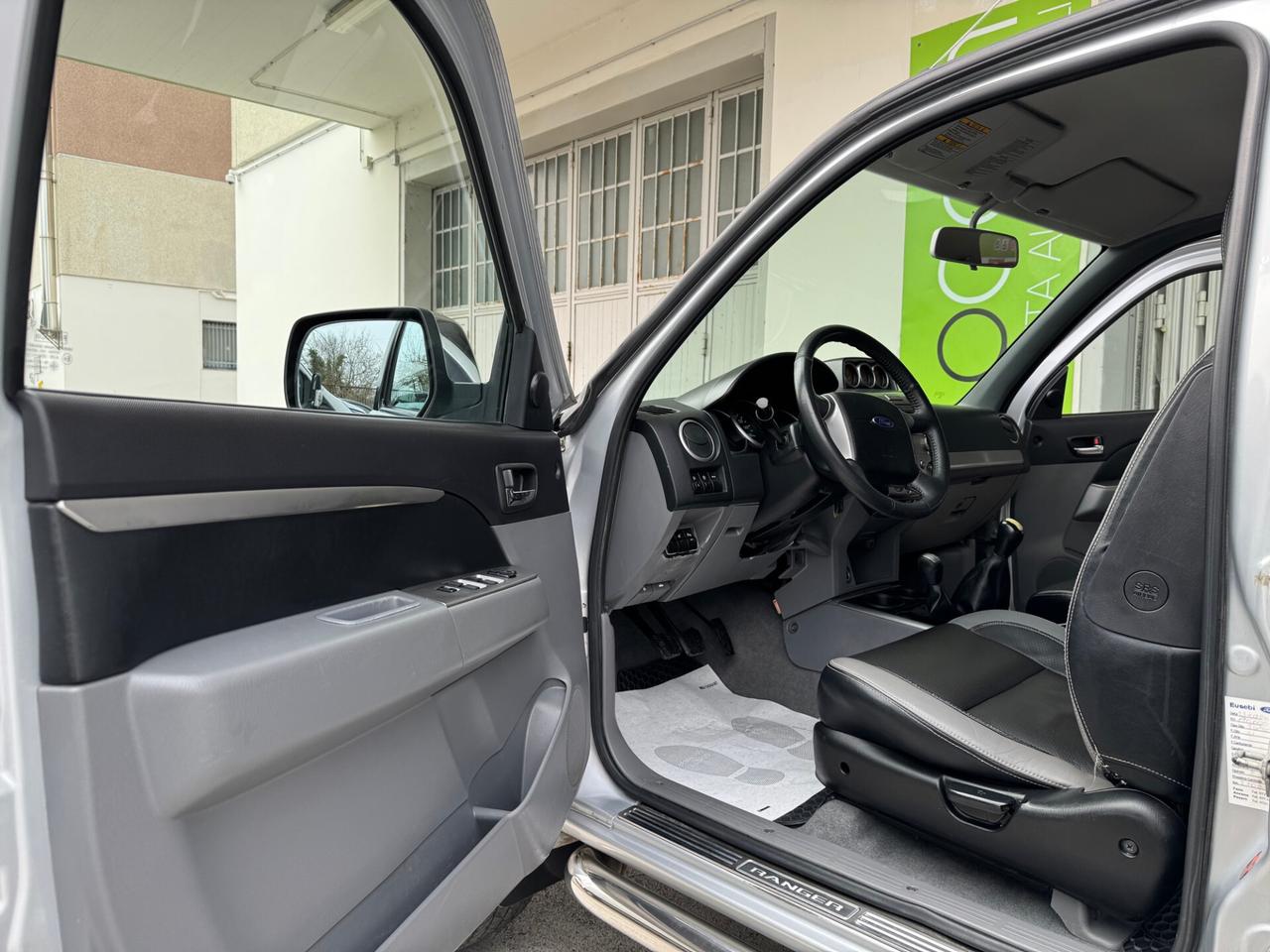 Ford Ranger 25tdci doublecab XLT Limited GARANZIA