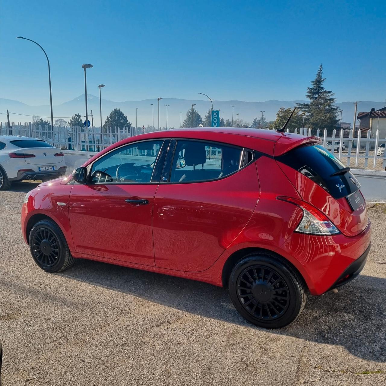 Lancia Ypsilon 1.2 69 CV 5 porte S&S Platinum