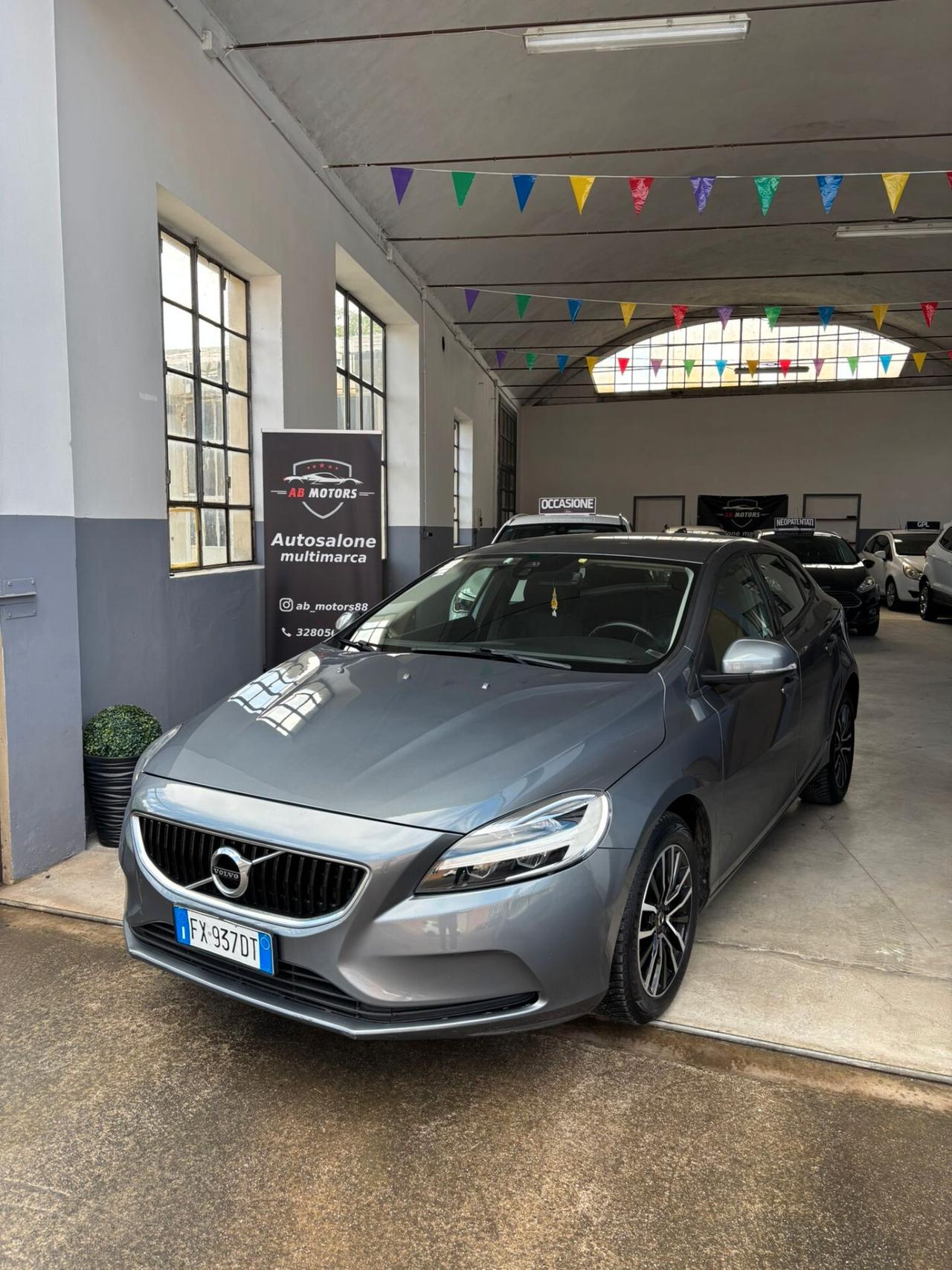 Volvo V40 D2 Geartronic Business Plus