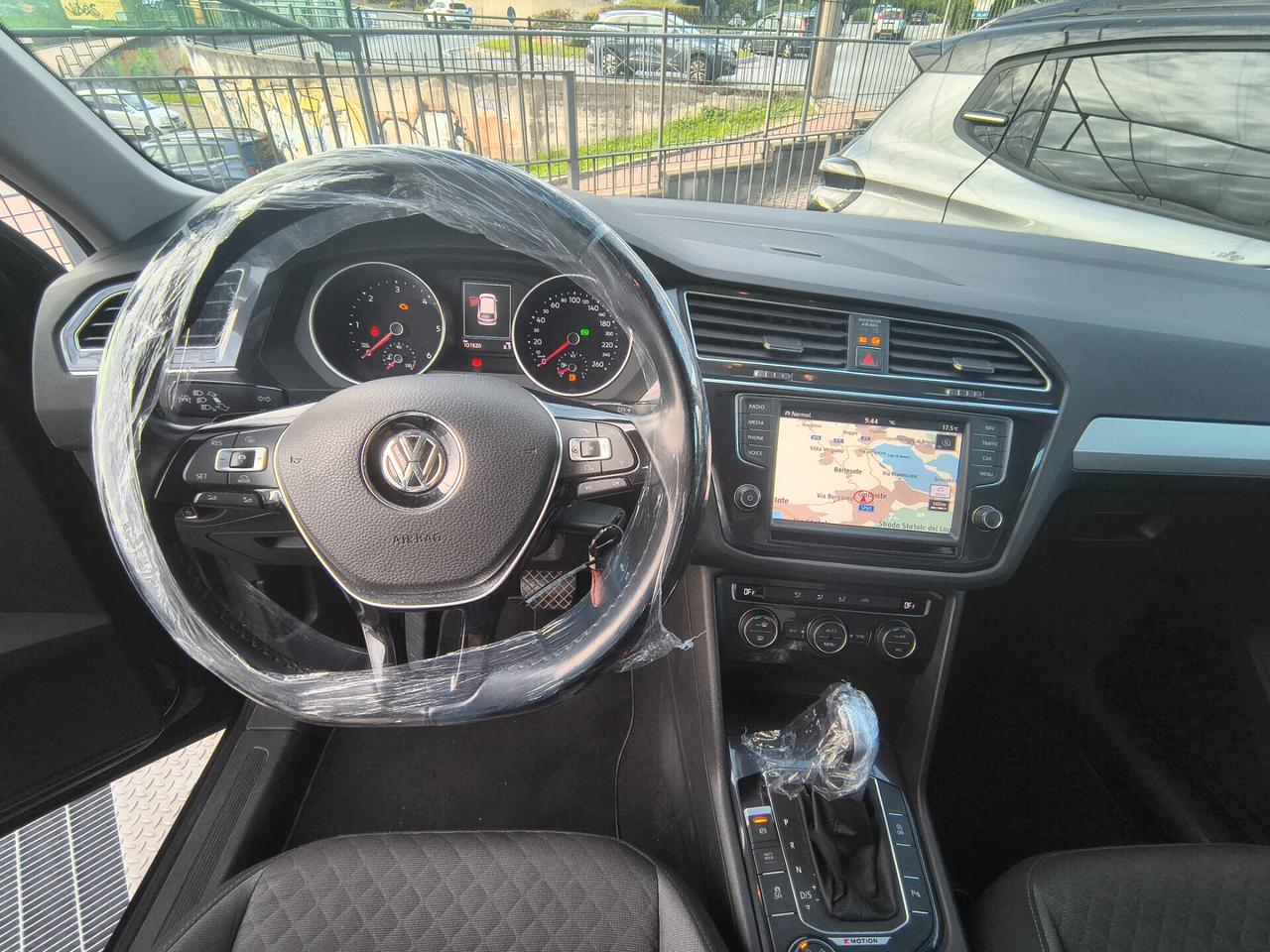 Volkswagen Tiguan 2.0 TDI SCR DSG 4MOTION Business