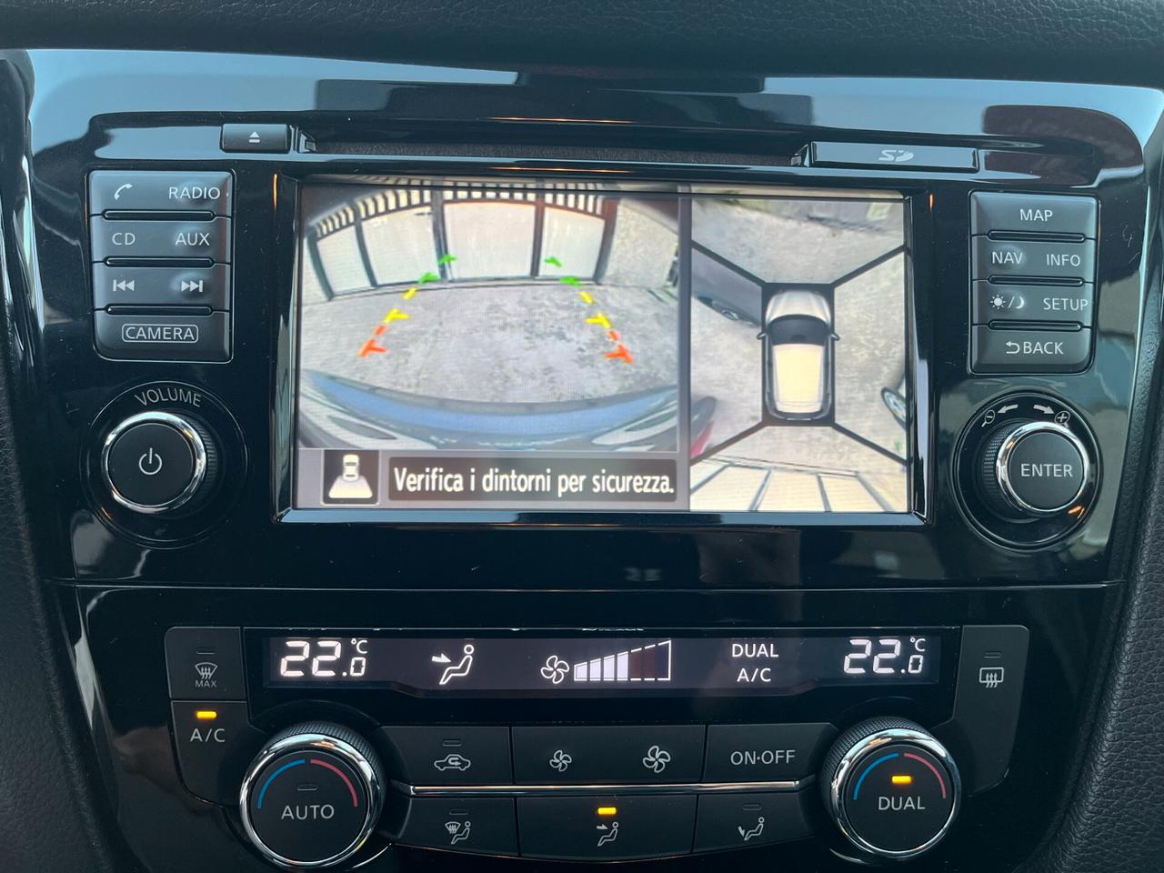 Nissan Qashqai 1.5 dCi 360