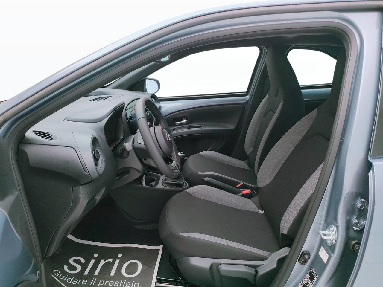 TOYOTA Aygo X 1.0B ACTIVE MT - MY24