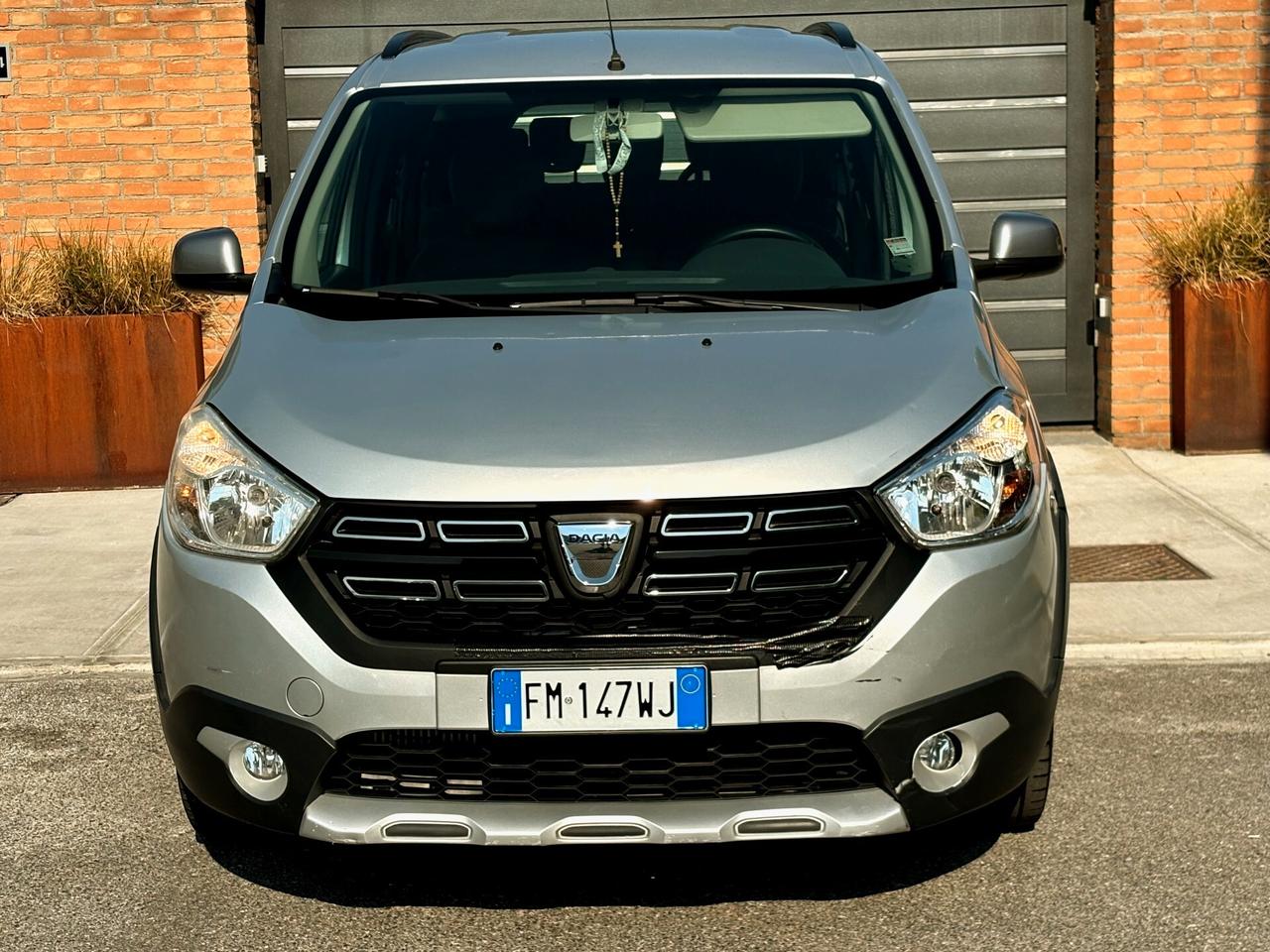 DACIA LODGY 1.5D 6m-7POSTI- 49800km-FULL-2018