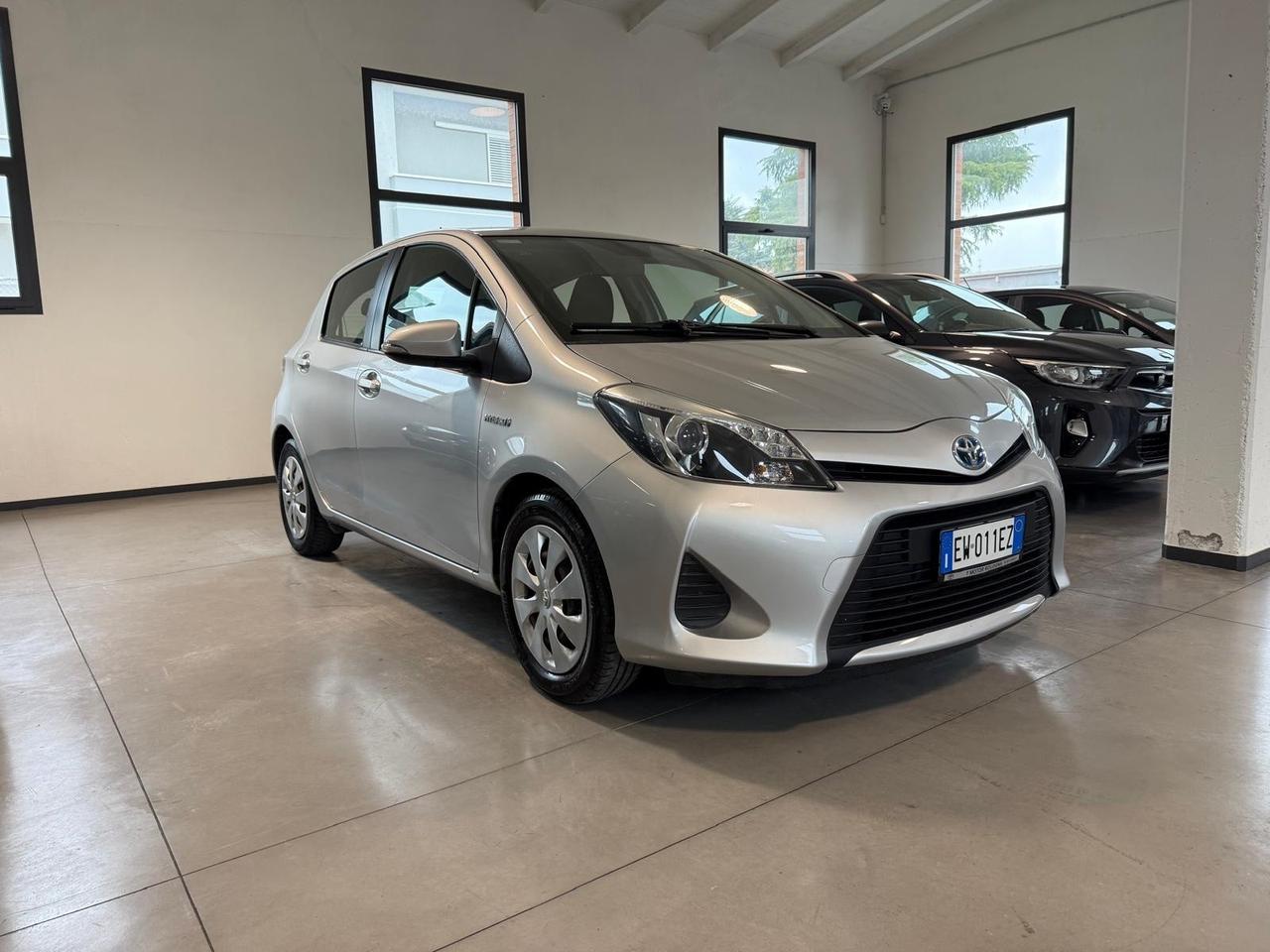 Toyota Yaris 1.5 Hybrid 5 porte Lounge Più